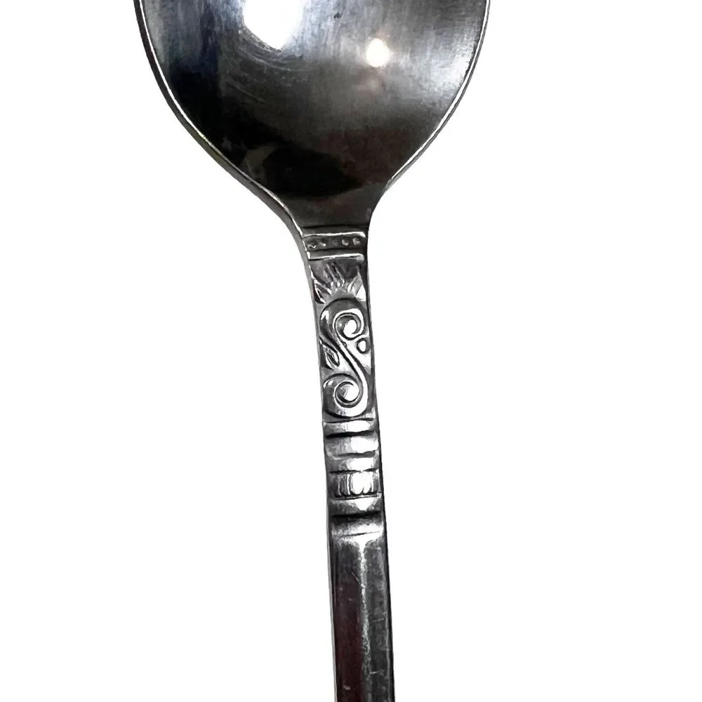 Set 4 Vtg Orleans Stainless Korea Stacie Pattern Dinner Table Spoons (8 Avail)